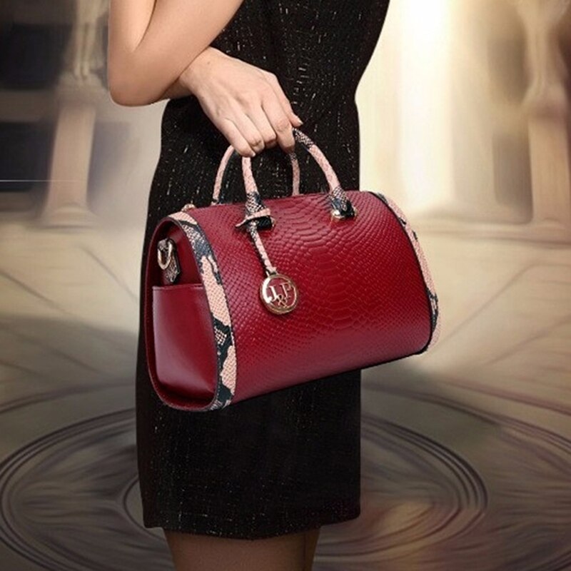 PU crocodile print structured shoulder bag