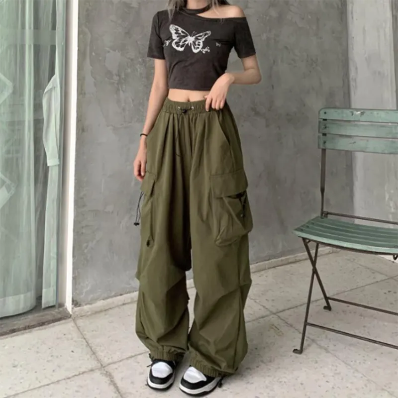 Calça cargo ampla unissex