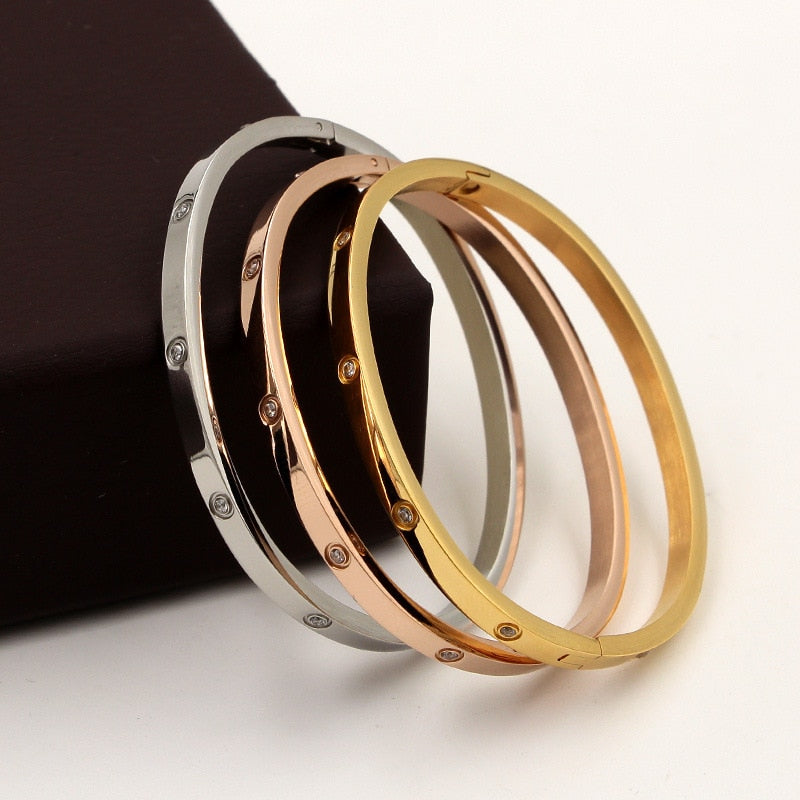 Beautiful Lovers Bracelets Woman Stainless Steel Bangles and Golden Jewelry Gifts