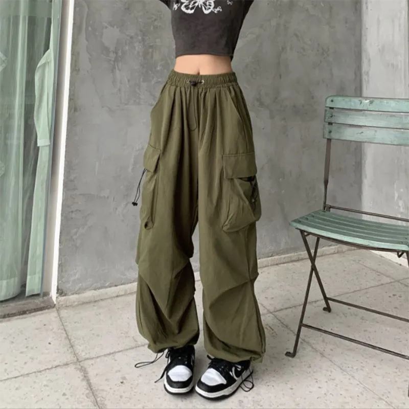 Baggy cargo parachute pants with adjustable waist