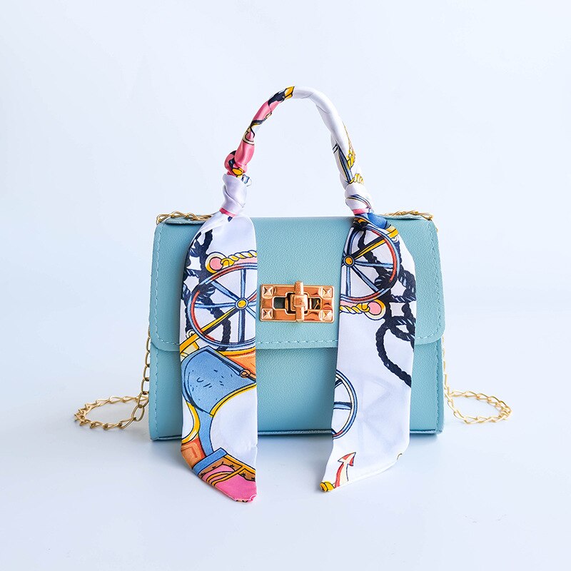 Sac Bandoulière Carré avec Foulard et Fermoir