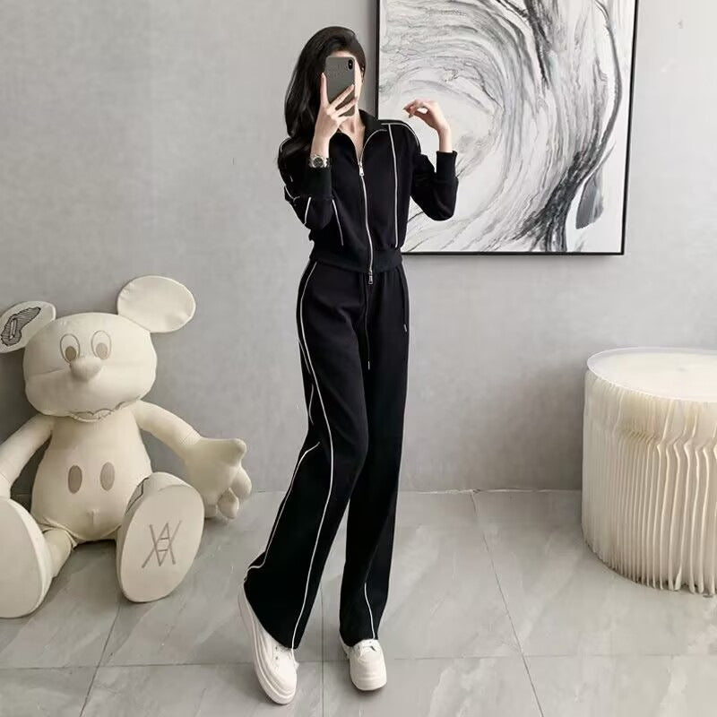 Short-zip hoodie with wide-leg pants set