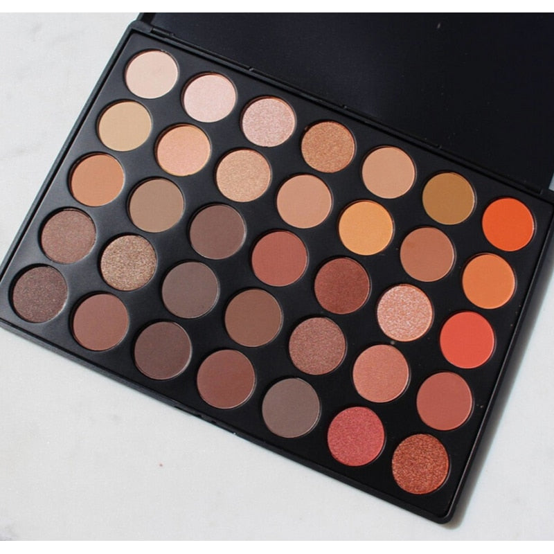 35-color eyeshadow palette open