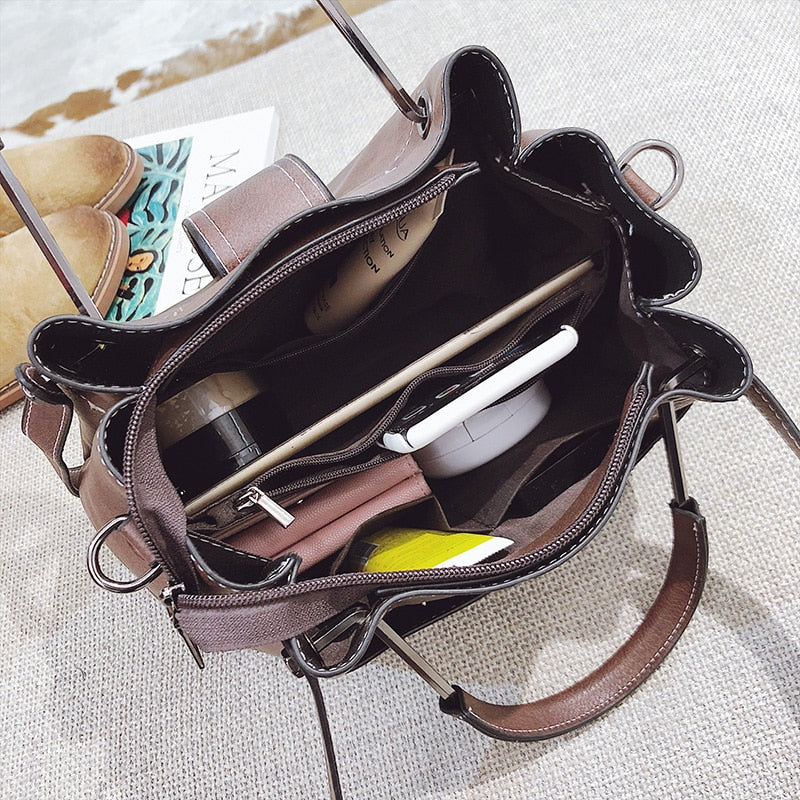 large leisure tote bag with leather-look finish