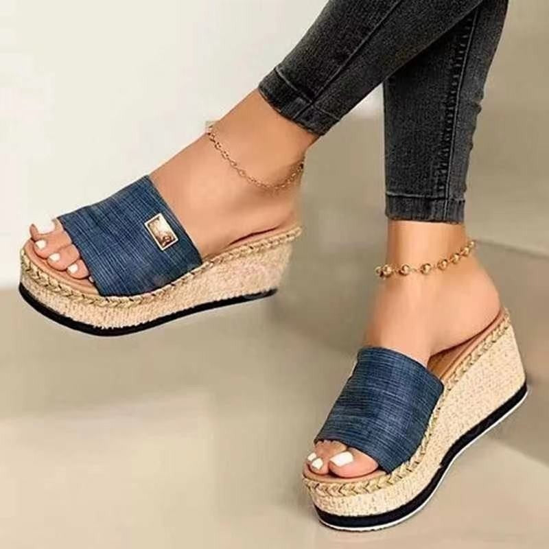 Women's sandals, casual sponge cake, sloping heels, and wearing outside