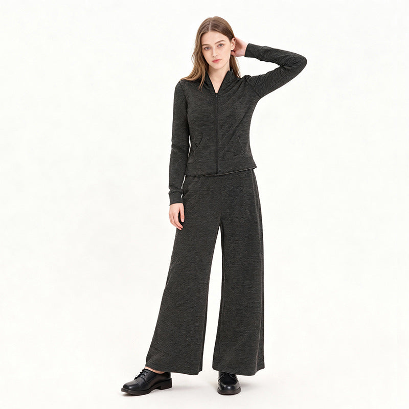 Conjunto Hoodie Listrado com Calças Retas