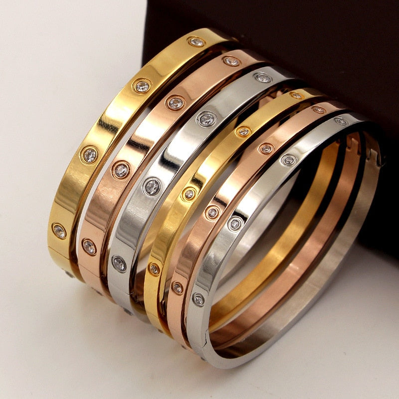 Beautiful Lovers Bracelets Woman Stainless Steel Bangles and Golden Jewelry Gifts
