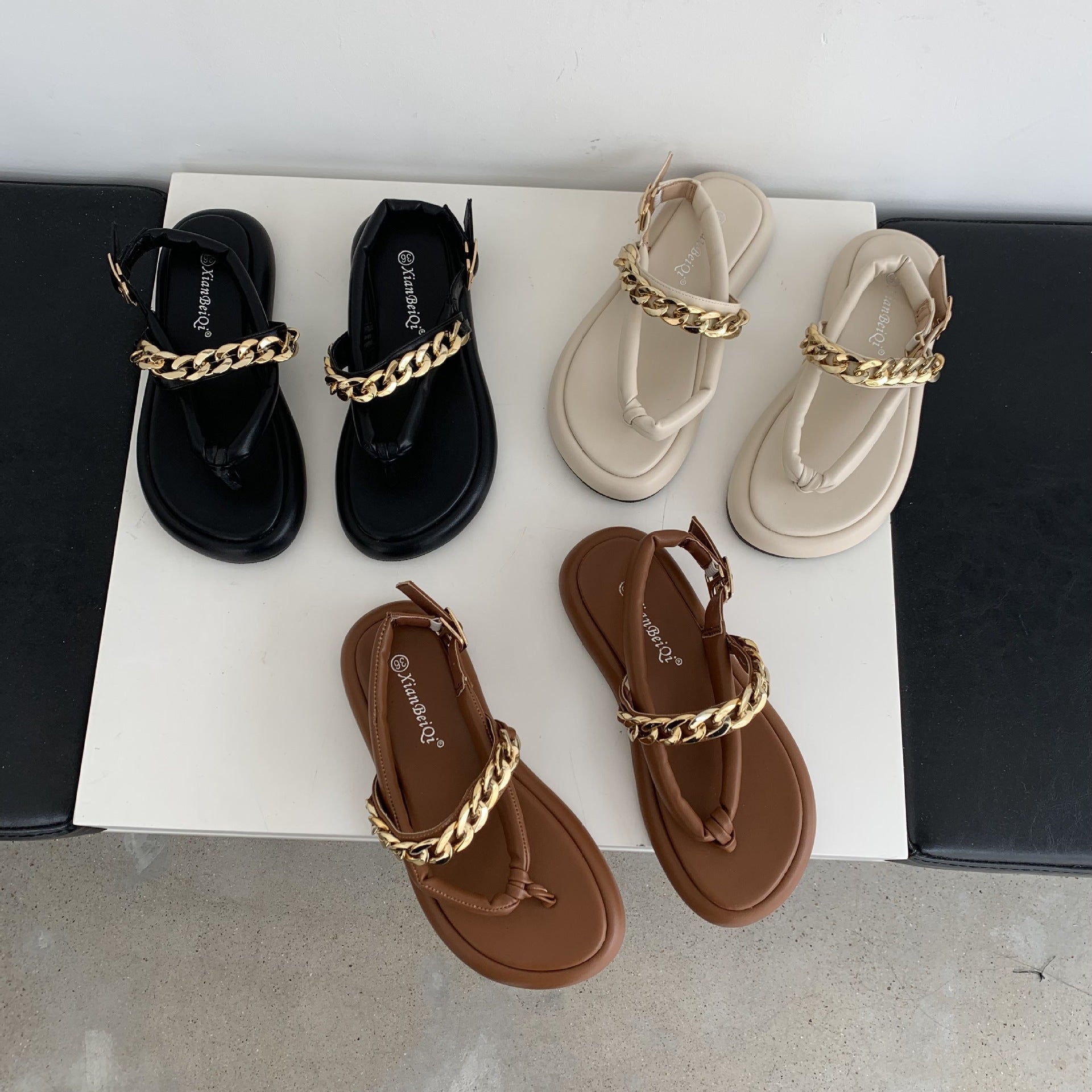 Metal Chain Thong Sandals Women's New Flat All-Match Fairy Wind Beach Vacation Niche And Slippers