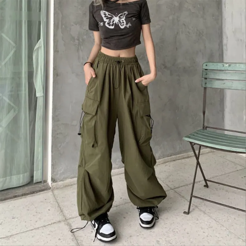 Baggy cargo parachute pants with adjustable waist